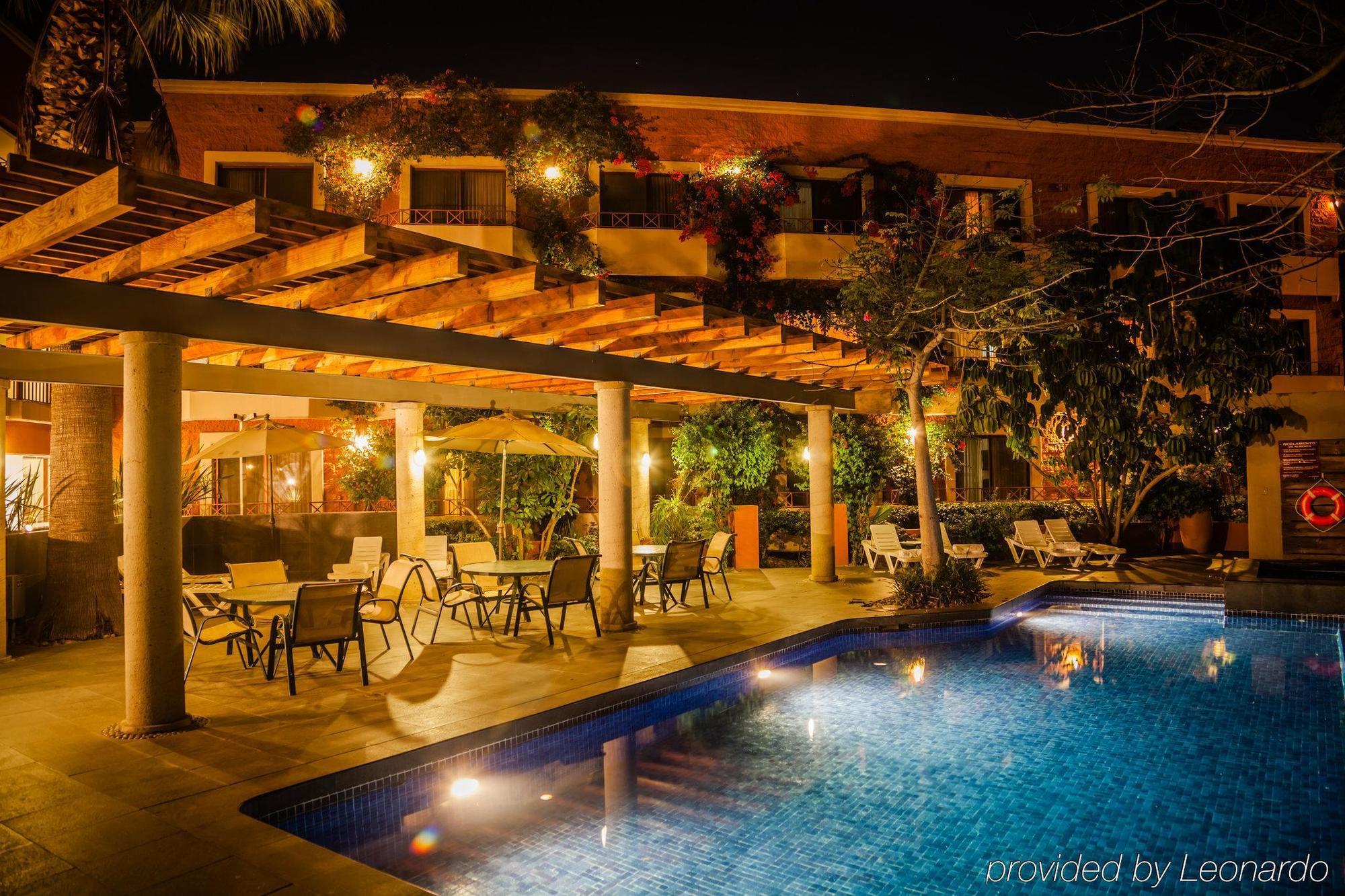 Gamma Tijuana Hotel Bagian luar foto