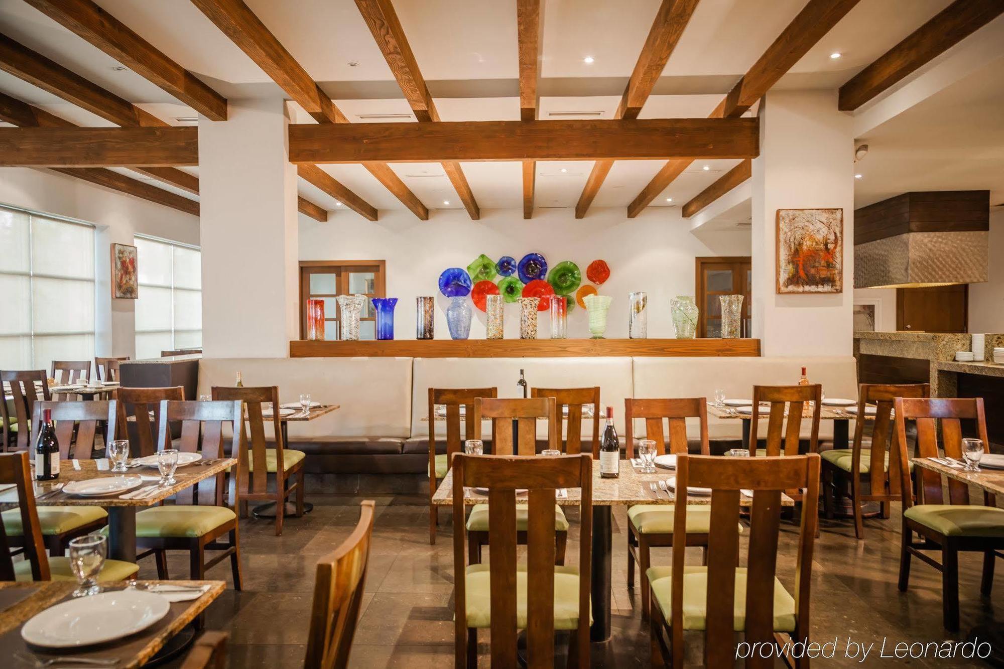 Gamma Tijuana Hotel Bagian luar foto